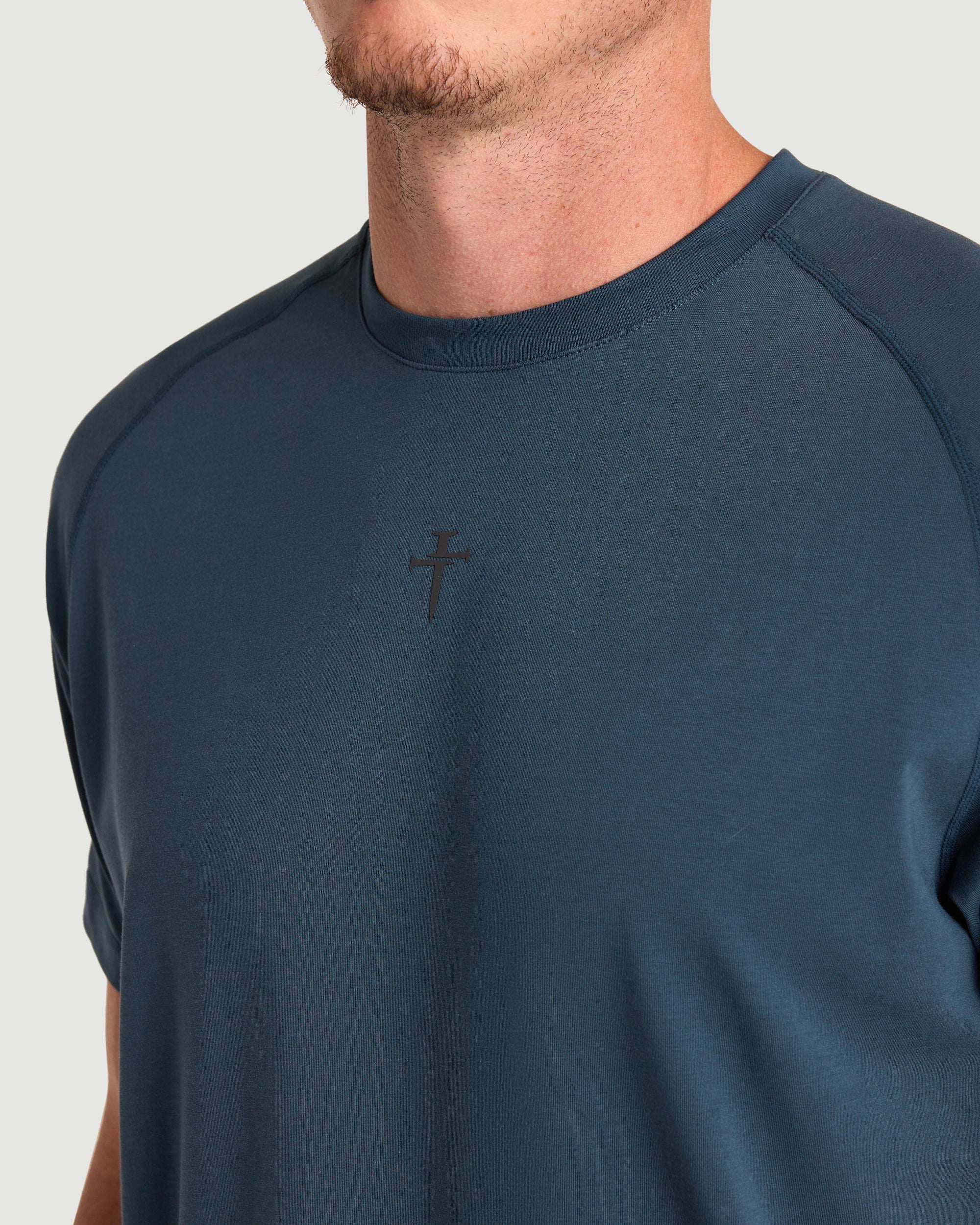 Core Hybrid Tee - Midnight Navy